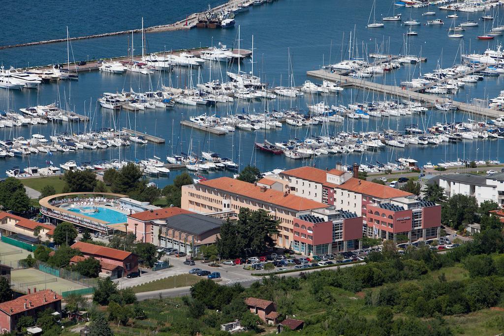 Hotel Delfin Izola Εξωτερικό φωτογραφία